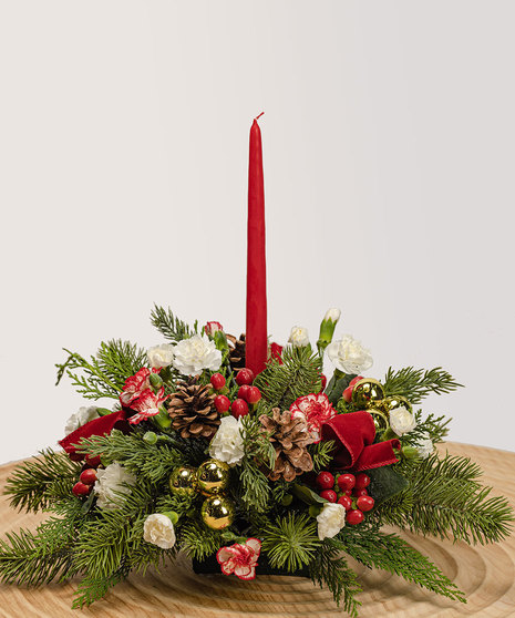 Holly Jolly Centerpiece