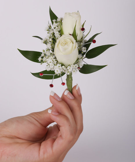 Two Sweetheart Rose Pin On Boutonniere